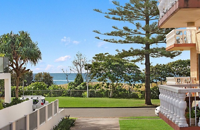 Sunrise Court 3 - Bilinga/North Kirra Beachfront