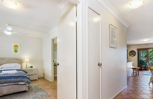 Sunrise Cove 2 Bedroom Superior Waterfront 21