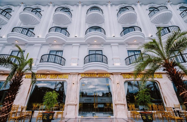 SUNRISE Hotel HA TIEN