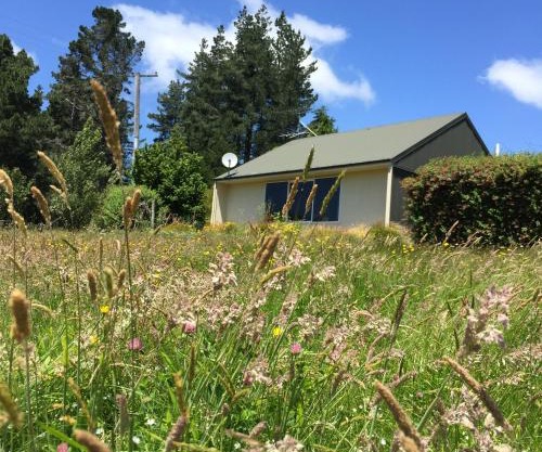 Sunrise Mountain View Cabin Retreat