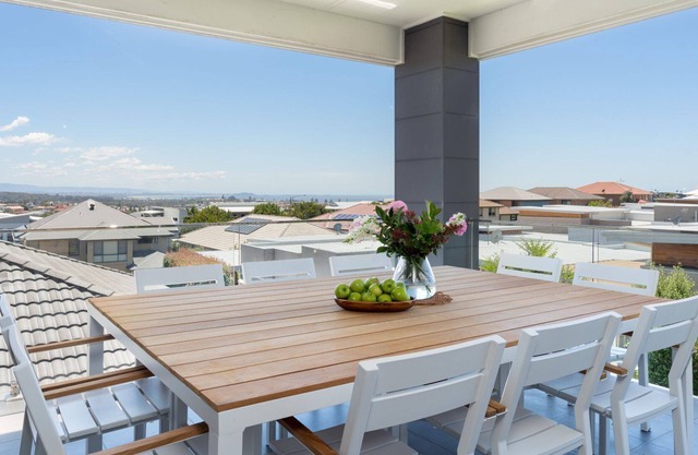 Sunrise on Fairways – stunning sunrise views from this fabulous location