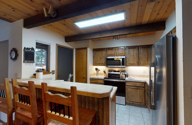 Sunriver Escape with A/C, BBQ & Foosball Table
