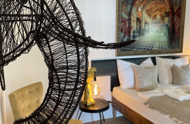 "SUNSET Apartment directly on Lake Constance with parking."