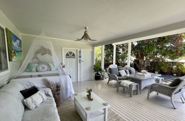 SUNset FEELing Waterfront Guesthouse