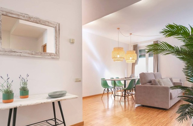 Sunset - Holiday Apartment Rental in Girona | Bravissimo