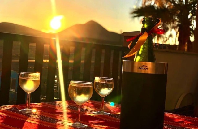Sunset House et piscine