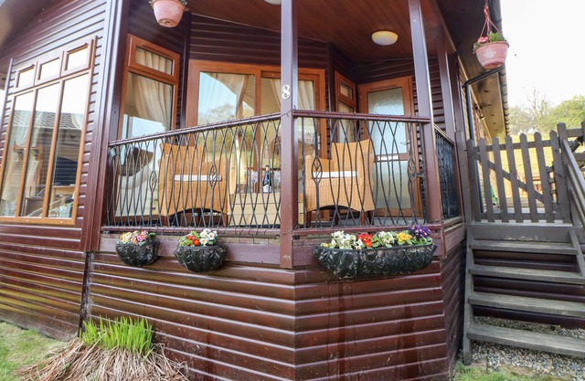 SUNSET LODGE, family friendly in Catterick, North Yorkshire