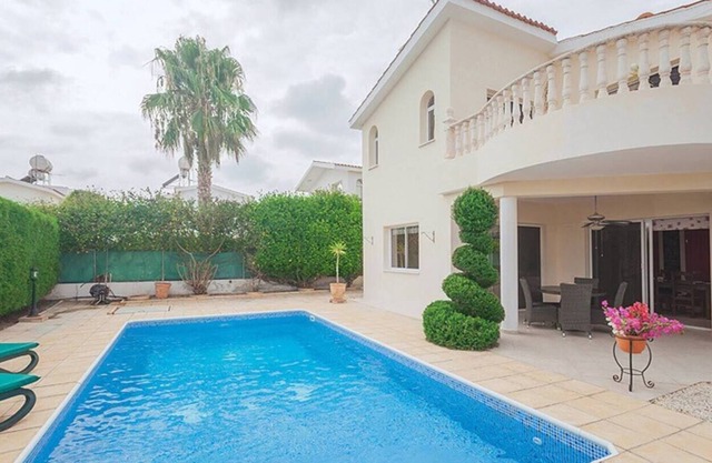 Sunset VIlla holiday home Mandria