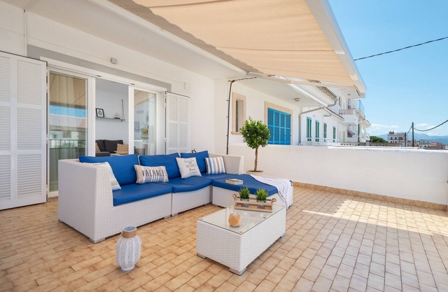 SUNSET VILLAGE - Beautiful holiday home with several terraces, barbecue and 500 meters fro