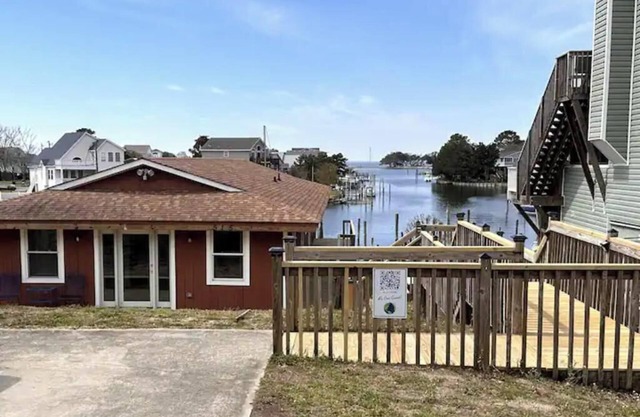 SunsetSanctuary-CanalFront/DogFriendly/Pool&Tennis