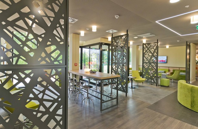 Super 8 by Wyndham Freiburg