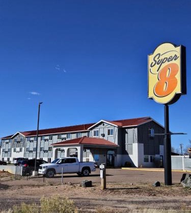 Super 8 by Wyndham Holbrook