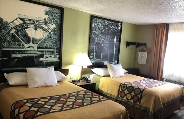 Super 8 by Wyndham Natchitoches