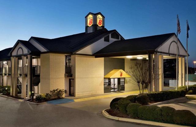 Super 8 by Wyndham Ruston