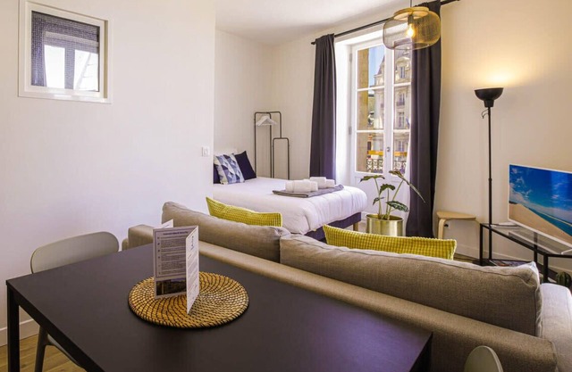 Super apartment in hypercentre for 4 people