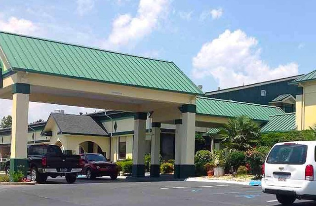 Super Inn and Suites Milledgeville