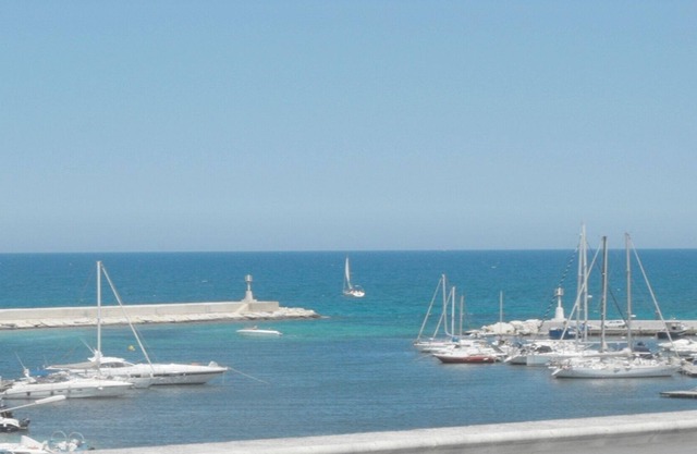 Super Offer: Comfortable Holiday House near the Beach with 2 Bedrooms in Puglia