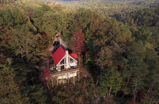 Super Remote Cabin-Outside Tub- New Dates in September!