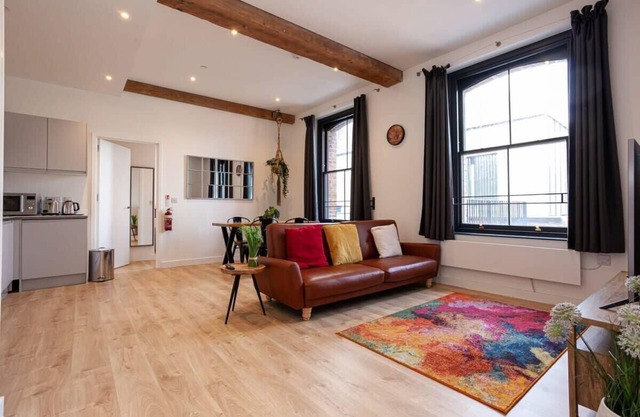 Superb 2Bed/2Bath 5min walk to Victoria Station