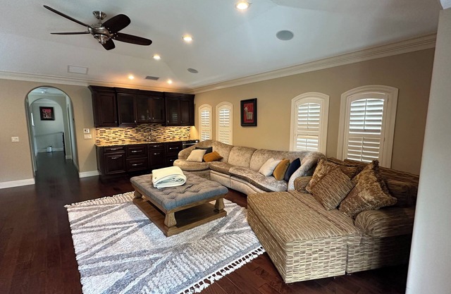 Superb 7-bedroom house in Palmetto with stunning views