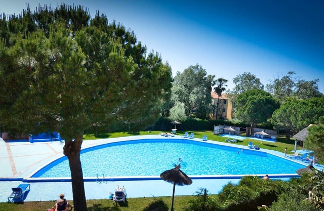Superb apartment in residence with swimming pool