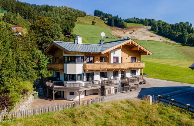Superb apartment on the slopes with terrace