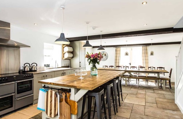 Superb barn conversion with games room, near Monyash, sleeps up to 20 in 7 bedrooms.