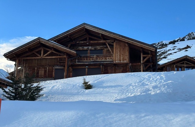 Superb Chalet at 1830 ski in/out luxury 16 people 6CH 6 SDB Portes du Soleil