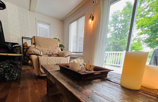*Superb Chalet,*Waterfront/*boats included