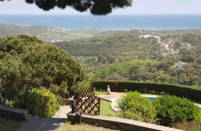 Superb 60 ares villa, sublime sea view, tennis & private pool, designer interior