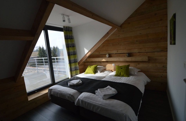 Superb Holiday Home with Barbecue