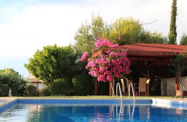 SUPERB VILLA