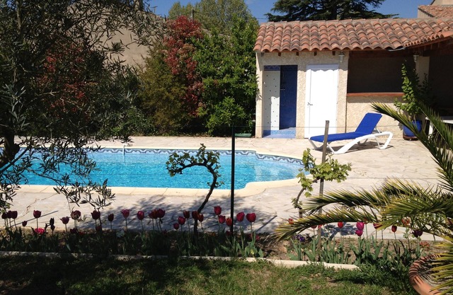 Superb villa, private pool, poolhouse, garden, quiet ideal family