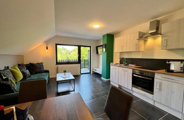 Superior Apartment - JUNIPRO Apartments & Rooms