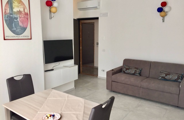 Superior apartment with bedroom, bathroom, kitchenette and living room