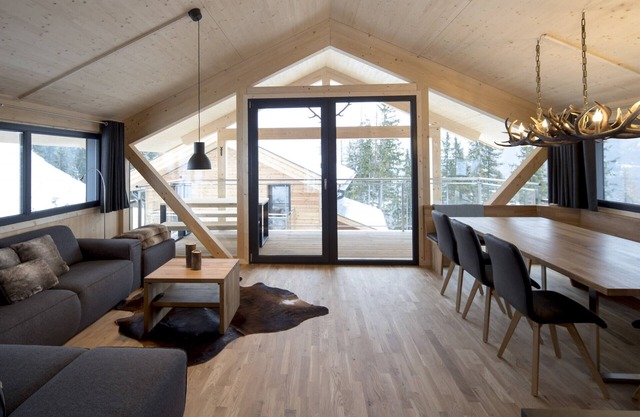 Superior Chalet # 03 with sauna & whirlpool inside
