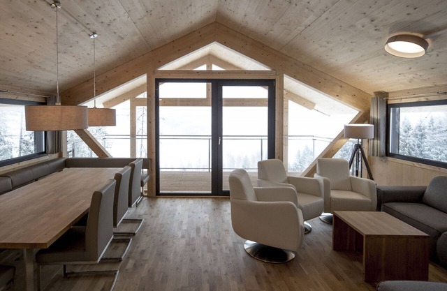 Superior Chalet # 10 with sauna and whirlpool inside