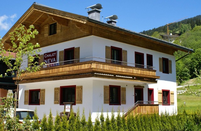 Superior chalet with wellness near the centre