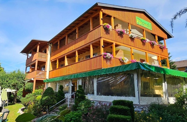 Superior Doppelzimmer Mirnock mit Südbalkon - Gästehaus Bärwald