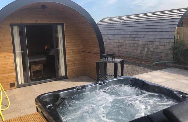 Superior glamping pod with hot tub