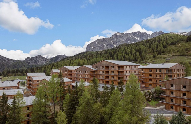 Superior lodge with balcony
