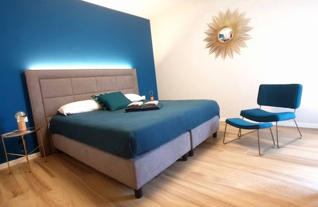 Superior Peacock Apartment in Donizetti Residence