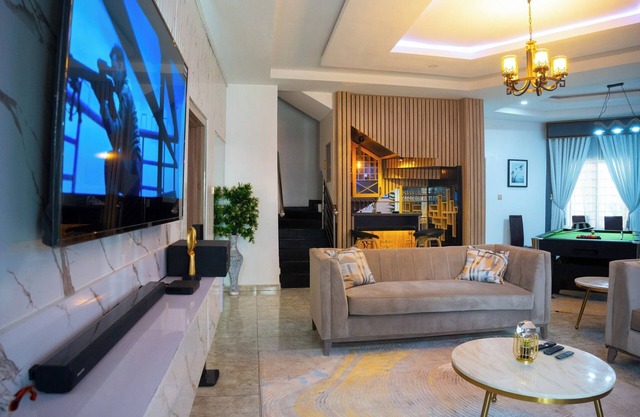 Supreme Apartments