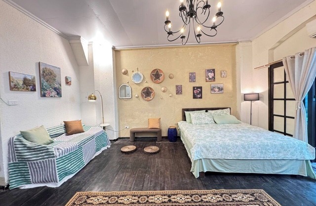 Sure Home/1 BR/Next to Hoan Kiem Lake/City view