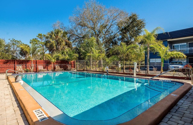 SureStay Hotel by Best Western Sarasota Lido Beach
