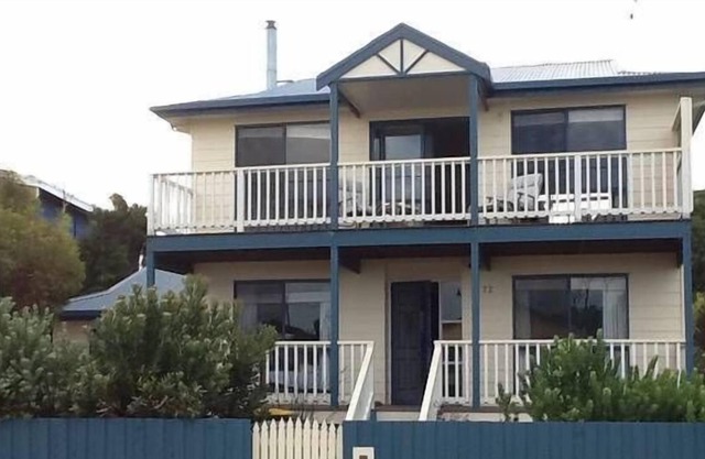 Surf Beach Holiday House