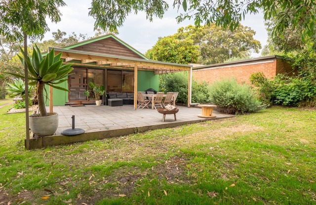 Surf Side Retreat In Inverloch