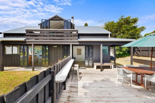 Surf Sound - Omaha Holiday Home