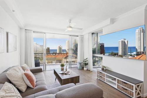 Surfers Paradise 2 bedroom Oasis