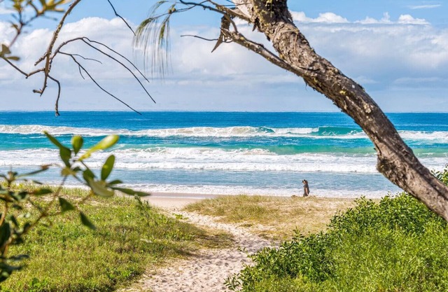 Surfside Beach House - Ideal Fam
